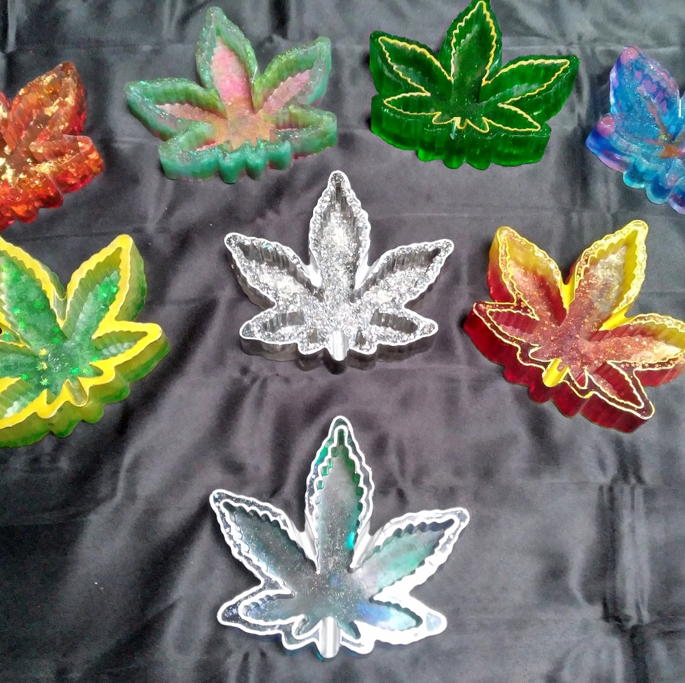 Cosmic Leaf Ashtray
